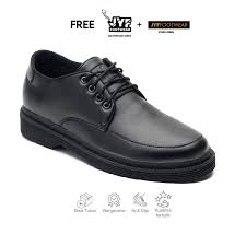 3 Sepatu Kulit Pria Terbaik [Ada Merk Lokal 3 Rekomendasi JYH