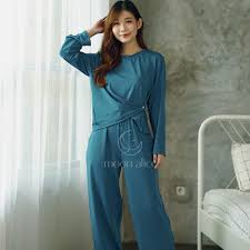 3 Baju Tidur Wanita Dewasa Terbaik 2 Rekomendasi moon