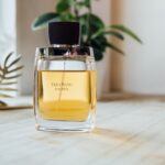3 Parfum Pria Kalem & Tahan Lama 5 Rekomendasi deanna alys xQwRvghauaU unsplash
