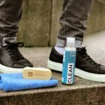 2 Pembersih Sepatu Terbaik 5 Rekomendasi gogonano 5zdUmHikALI unsplash