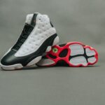 2 Merk Sepatu Basket Terbaik 4 Rekomendasi hermes rivera w83s82yd3Fk unsplash2