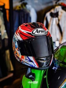 3 Helm Arai Terbaik 3 Rekomendasi rui