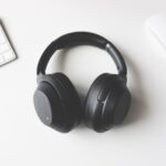 3 Headphone Murah Terbaik 4 Rekomendasi tomasz gawlowski YDZPdqv3FcA unsplash