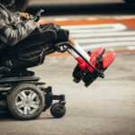 2 Kursi Roda Elektrik Terbaik 4 Rekomendasi jon tyson O7ke8N4kTpQ unsplash