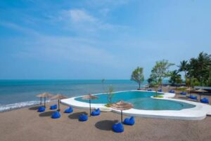 5 Hotel Terbaik di Anyer yang Cocok untuk Staycation Keluarga 4 Rekomendasi vus