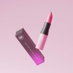 2 Lipstik Ungu Terbaik 5 Rekomendasi mockup free a uZWeIdsSc unsplash